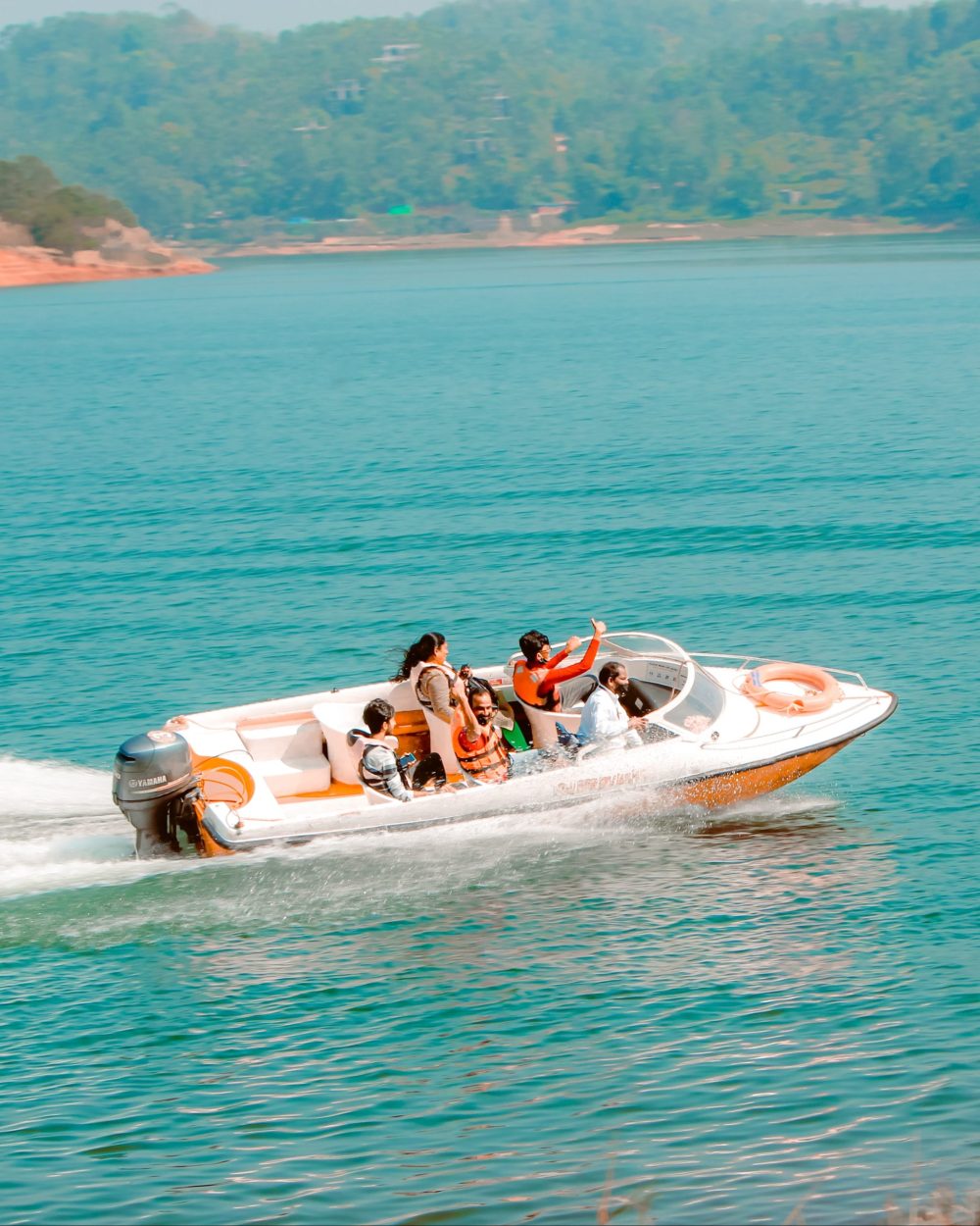 a small boat in a body of water