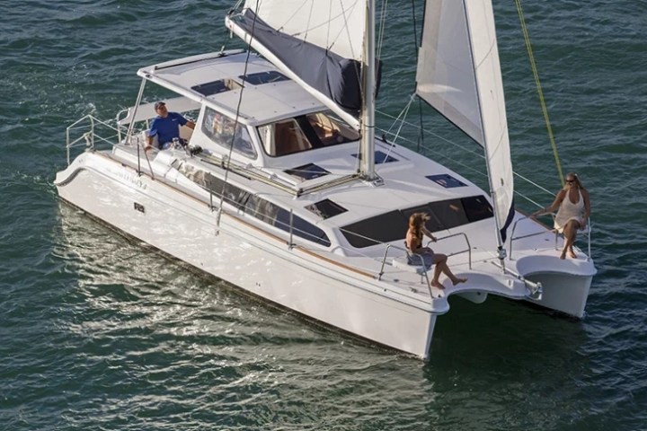 a small boat in a body of water